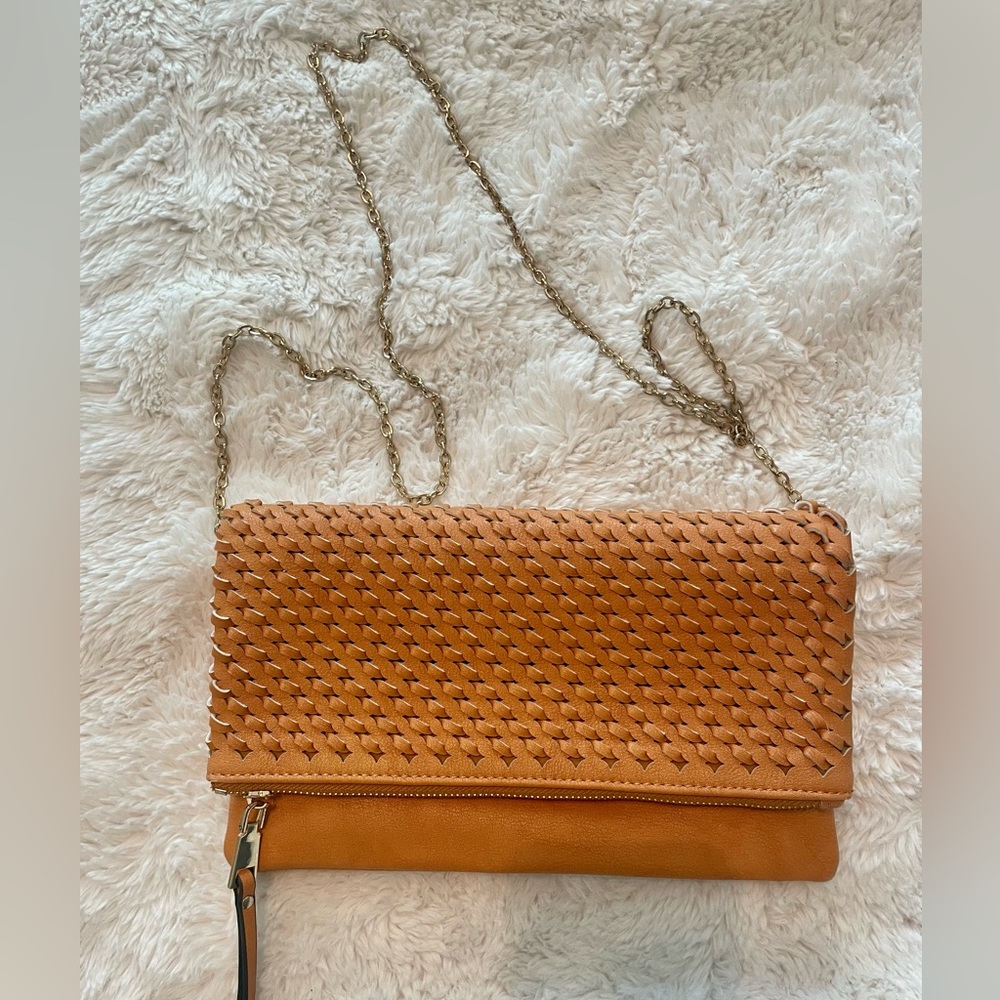 Urban Expressions Convertible cross body purse